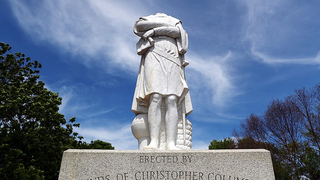 Usa : La Tête De La Statue De Christophe Colomb Décapitée