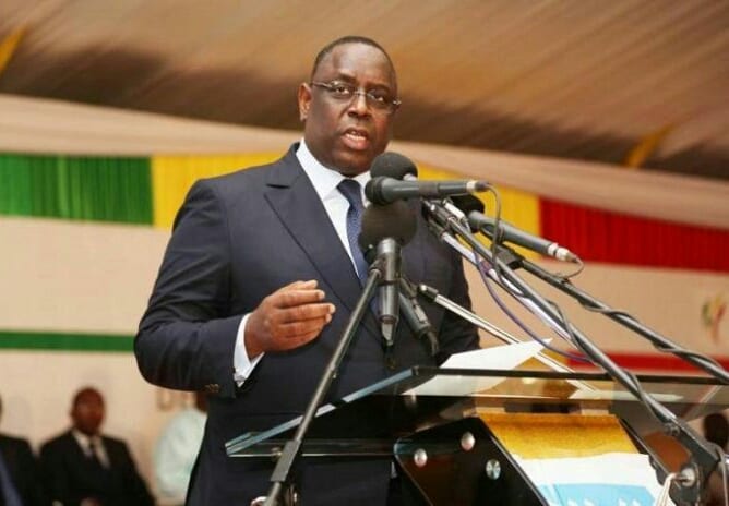 Covid 19 Au Sénégal Le Président Macky Sall Placé En Quarantaine