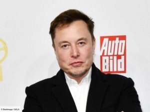 Elon Musk, Fondateur De Tesla Et De Spacex Est Sud-Africain