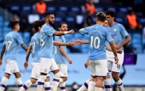 Manchester City Déroule Contre Burnley Et Retarde Le Sacre De Liverpool