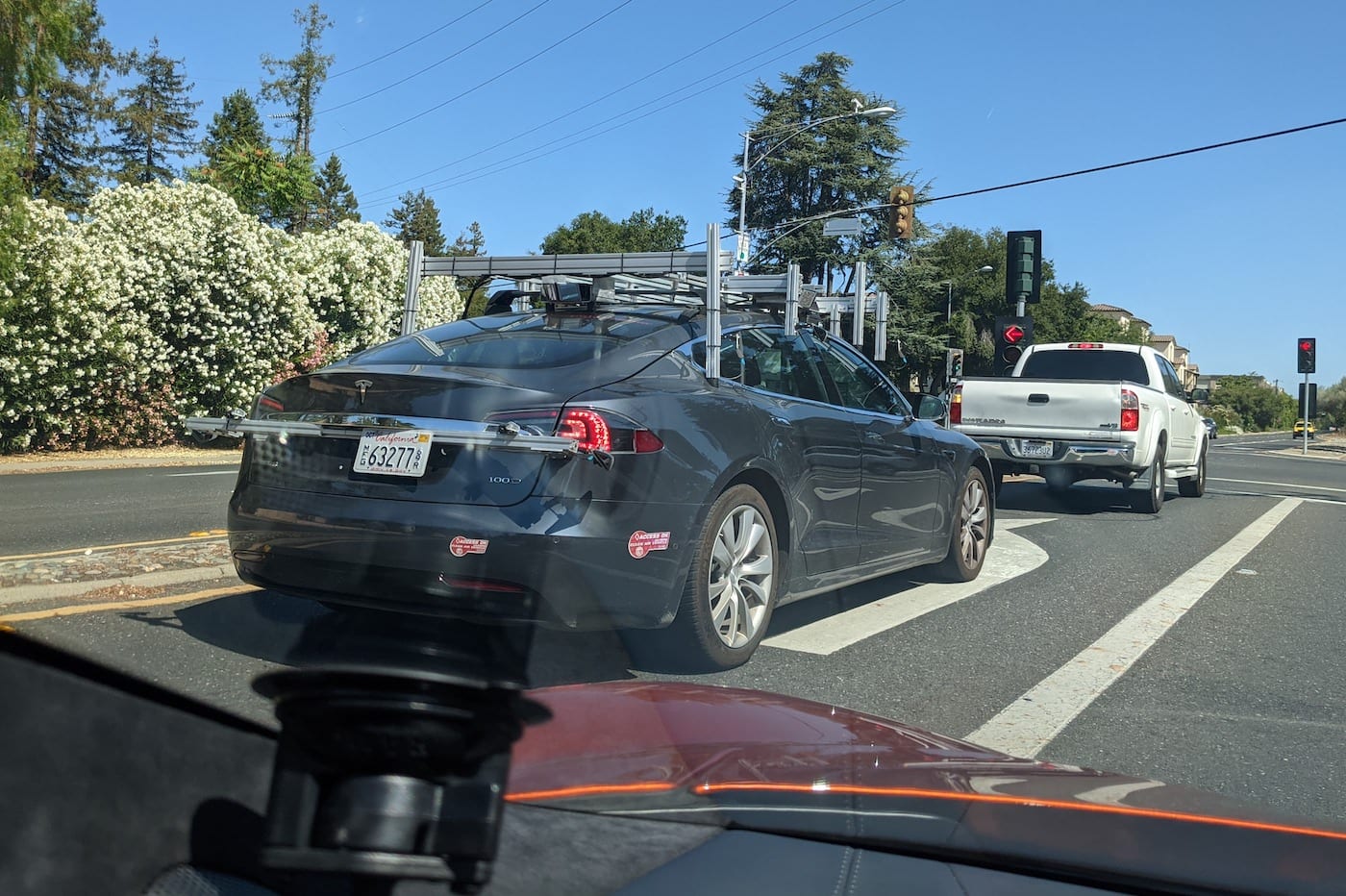 Que Prépare Tesla Avec Cet Étrange Prototype De Model S ?