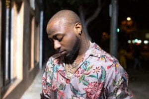 Sous Le Poids Des Folles Rumeurs, Davido Craque En Pleurant (Photo)