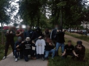 Un Groupe Héritier Du Gud Multiplie Les Attaques En Plein Paris