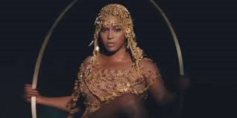 Beyoncé Accusée De Voler La Culture Africaine