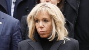 Brigitte Macron : L’épouse D’emmanuel Macron Blessée Par Les Critiques Sur Son Physique Et Son Âge !