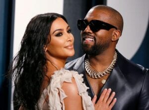 Kanye West S’excuse Publiquement Auprès De Kim Kardashian