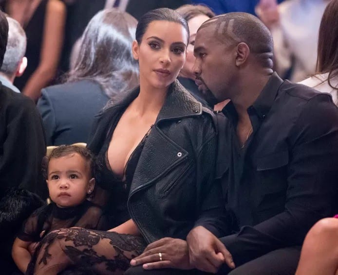Kim Kardashian Accepte De Divorcer De Kanye West À Une Seule Condition