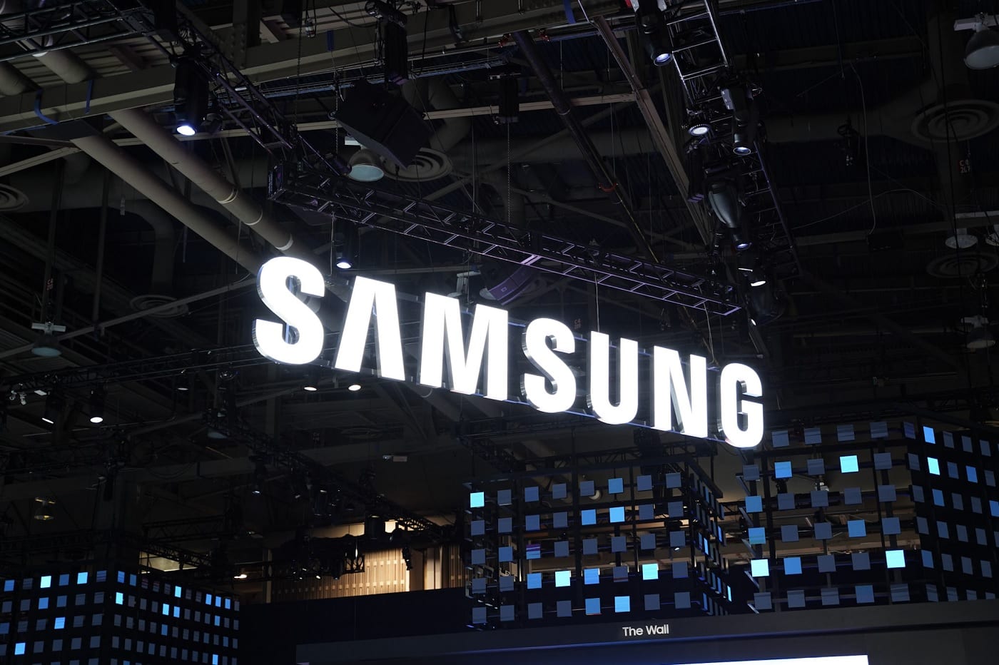 Samsung Va-T-Il Aussi Lancer Des Smartphones Sans Chargeurs ?