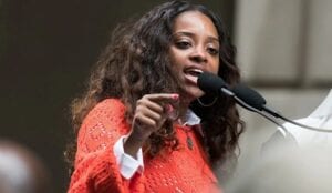 Tamika Mallory, La Militante Américaine Qui Combat Les Injustices Avec Passion