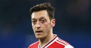 Un Club Serait Prêt À Emprunter Ozil Et À Payer Une Partie De Son Salaire