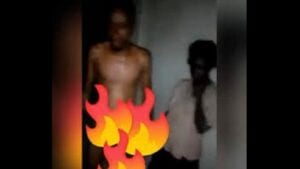 Video: Un Homme Surpris En Plein Ébat Sexuel Avec Une Folle