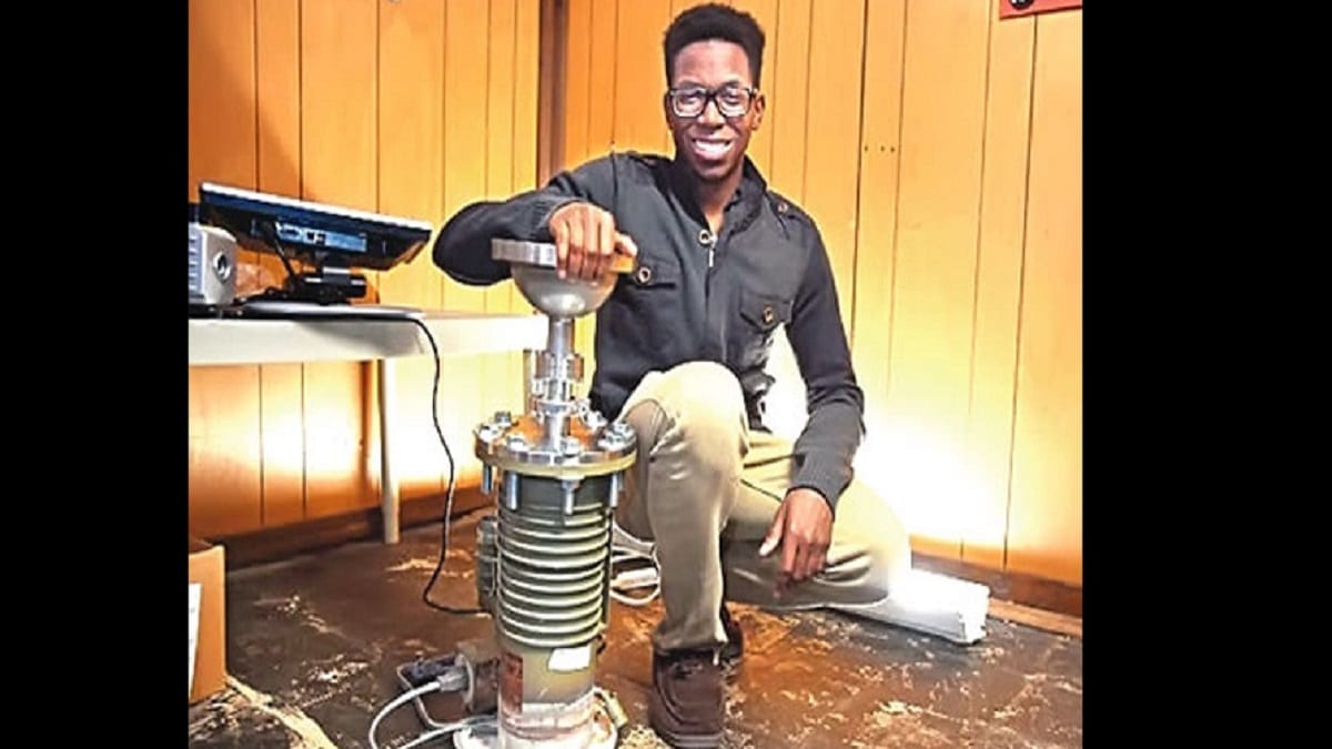 Un Jeune Nigérian Deviendra Le Premier Étudiant Noir À Construire Un Réacteur Nucléaire