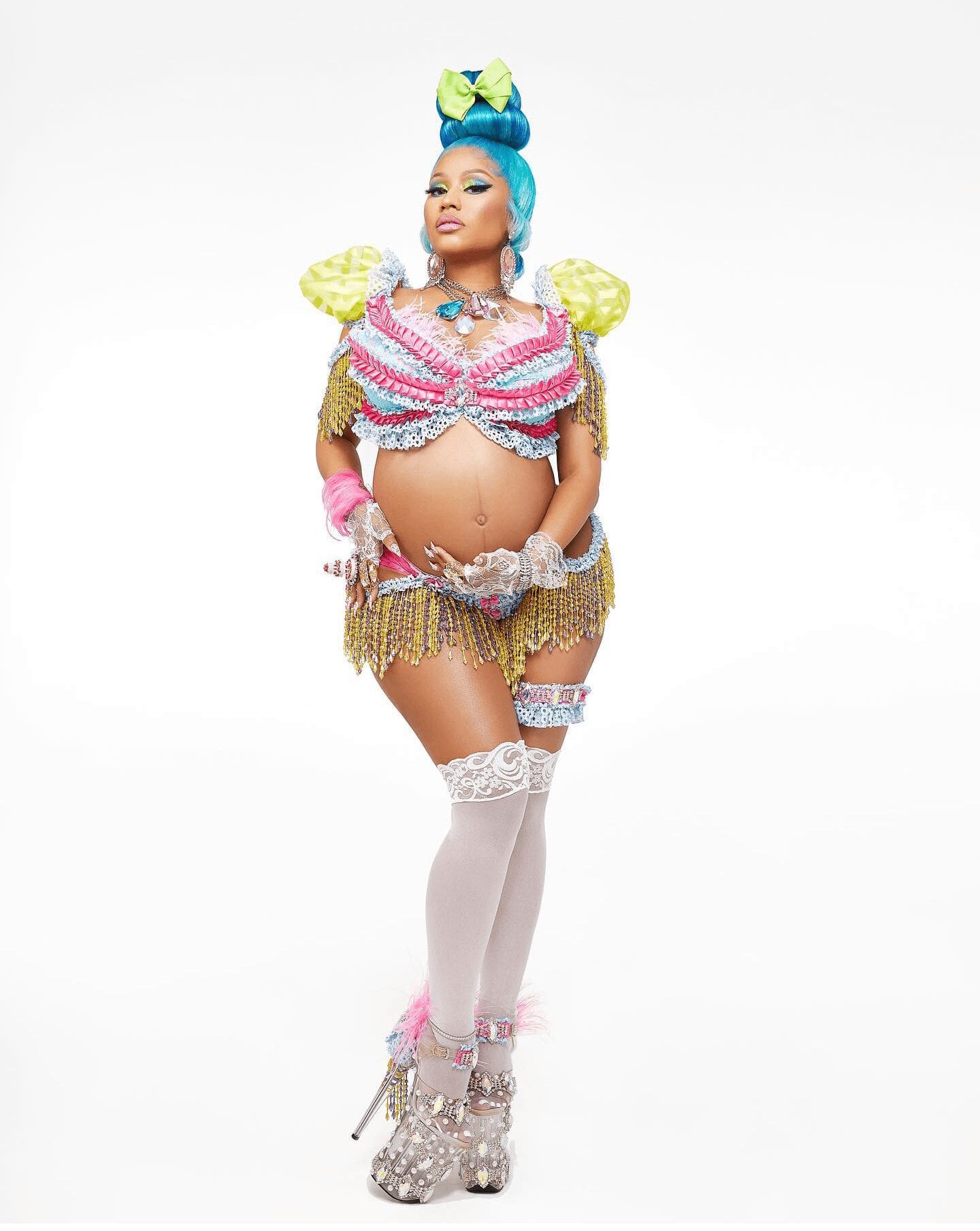 nicki minaj grossesse 1 - Nicki Minaj dévoile officiellement sa grossesse au public (Photos)