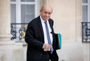 Élections 2020 : Le Ministre Français  Jean-Yves Le Drian Annoncé À Abidjan