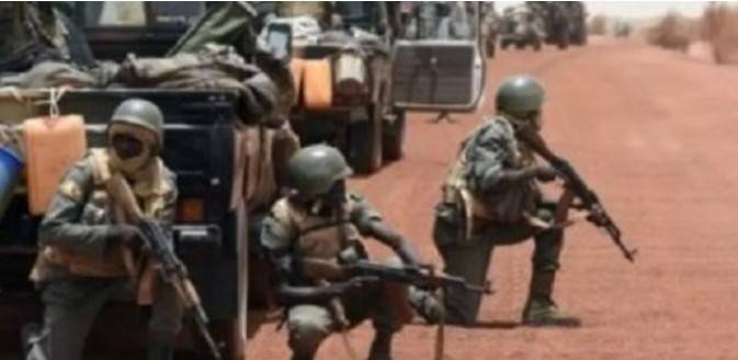 Mali: Voici Les Vidéos De L&Rsquo;Arrestation De Ibrahim Boubacar Keita Et De Son Premier Ministre