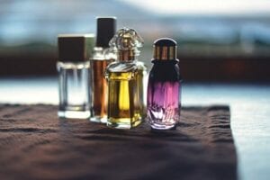 Voici Pourquoi Mettre Du Parfum Est Dangereux Pour Votre Santé