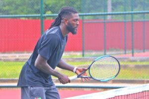 Emmanuel Adebayor Désormais Joueur De Tennis Professionnel ?