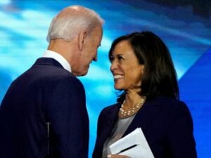 Inde : Un Village Prie Pour La Victoire De Joe Biden Et Kamala Harris