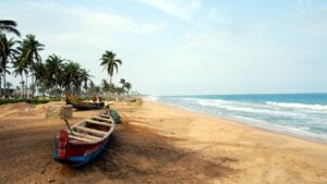 Togo : Une Dame Se Réclame Propriétaire D’une Partie De La Plage De Lomé