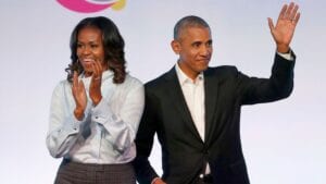 Barack Et Michelle Obama Sont Les Personnalités Les Plus Adulées Au Monde