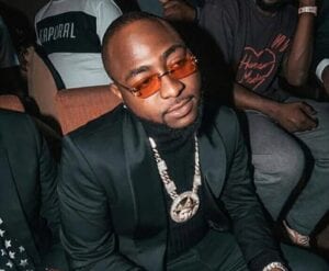 Davido Achète Un Vélo D’une Valeur De 2 Millions Fcfa (Photo)