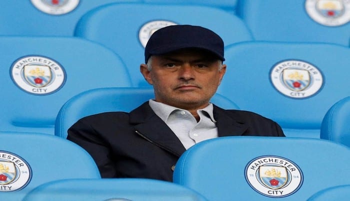 José Mourinho S’en Prend À Manchester City