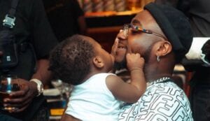 Le Fils De Davido Se Fait Troller Sur La Toile, Le Chanteur Réagit