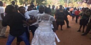 Nigeria : Une Mariée Gifle Sa Belle-Mère Devant Les Invités