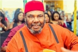 « Vos Seins Tomberont Un Jour Ou L’autre, Ne Privez Pas Vos Enfants Du Lait Maternel » : Le Conseil De Pete Edochie Aux Femmes