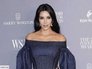 Kim Kardashian Poste Une Photo Qui Ne Plaît Pas Du Tout À Sa Sœur Kylie Jenner