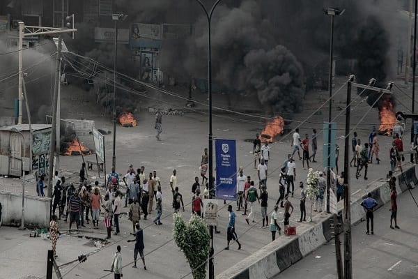 Brutalités Policières Nigeria 69 Personnes Manifestations