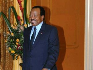 Cameroun : Paul Biya Suspend La Taxe Sur Les Téléphones