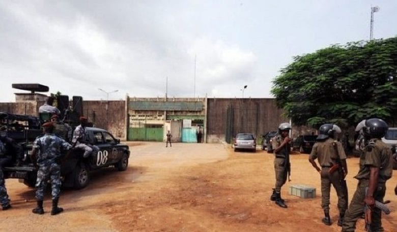 Côte d’Ivoire : accusé d’avoir favorisé des activités subversives, le régisseur de la MAMA mis aux arrêts