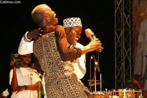 Musique : King Mensah Rend Hommage À Sagbohan Danialou