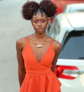 Dans Une Robe Très Sexy, Mame Diarra Sylla Illumine Les Rues De Californie (Photos)