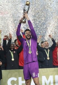 Al Ahly Remporte Son Neuvième Trophée.