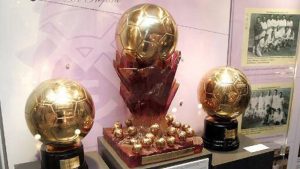 Football : Voci Le Seul Joueur De L&Rsquo;Histoire Ayant Reçu Un Super Ballon D&Rsquo;Or