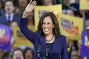 Kamala Harris Devient La Première Femme Noire Vice-Présidente Des États-Unis