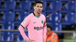 Barça : Leonel Messi S&Rsquo;En Prend À Des Supporters Après L&Rsquo;Entraînement