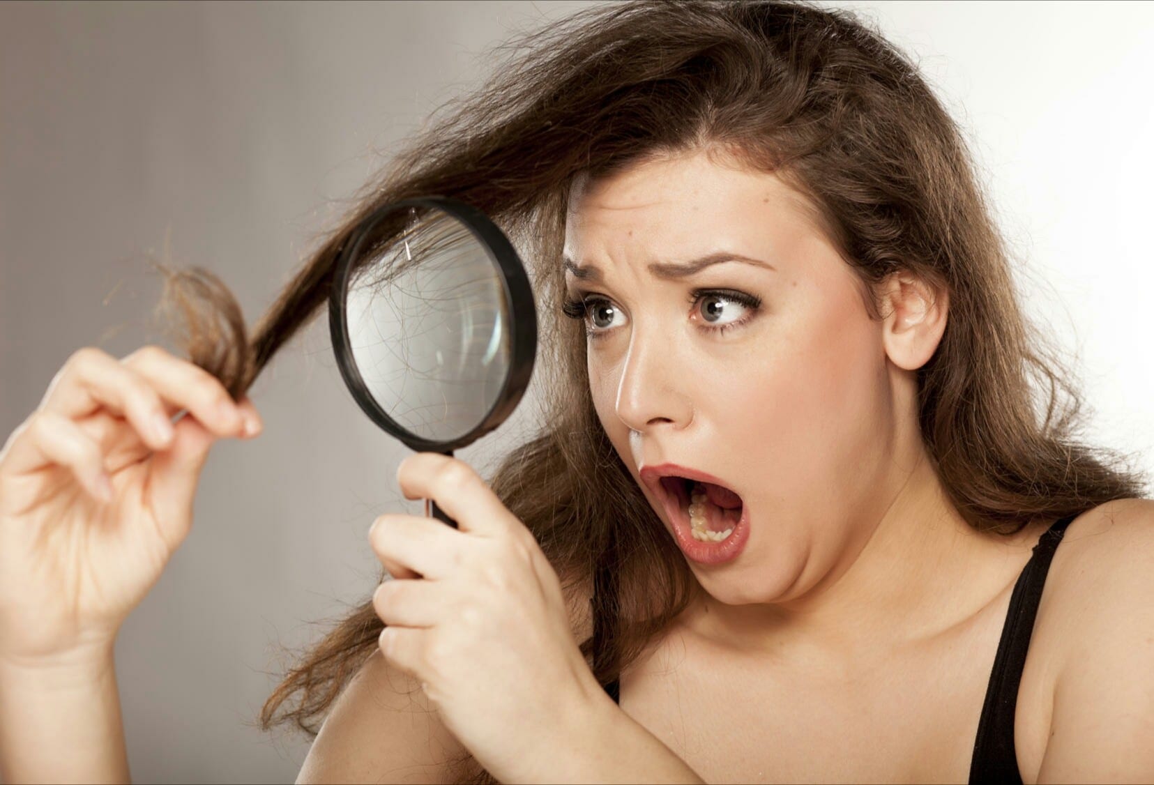 Pourquoi les femmes ont elles les cheveux plus courts avec lage doingbuzz - Pourquoi les femmes ont-elles les cheveux plus courts avec l’âge?