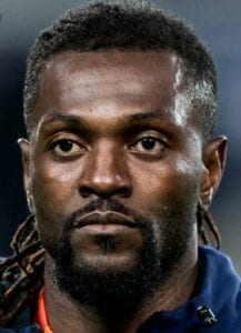 Emmanuel Adebayor Très Triste.