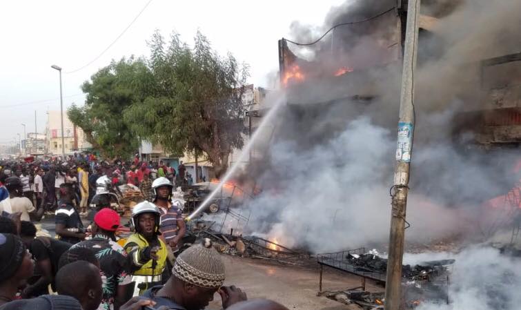 Sénégal – Incendie Marché Ocas, Maladie Mystérieuse: L&Rsquo;Opposant Ousmane Sonko Exhorte L’etat À Réagir