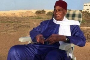 Annoncé Mort Par Rfi, L&Rsquo;Ancien Président Du Sénégal Abdoulaye Wade Donne Signe De Vie