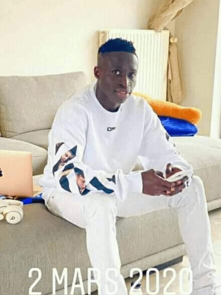 jghhghghg - 1 an après qu'il ait été qualifié de "laid", voici les nouvelles photos du joueur sénégalais Krépin Diatta