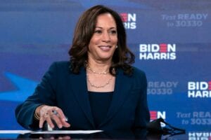 Usa : Kamala Harris, La Vice-Présidente Élue Démissionne Du Sénat