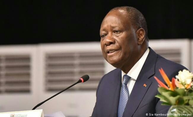 Ce Mercredi 29 Avril, Le Président De La République, Alassane Ouattara A Prohibé L’usage Des Sirènes Aux Membres Du Gouvernement.