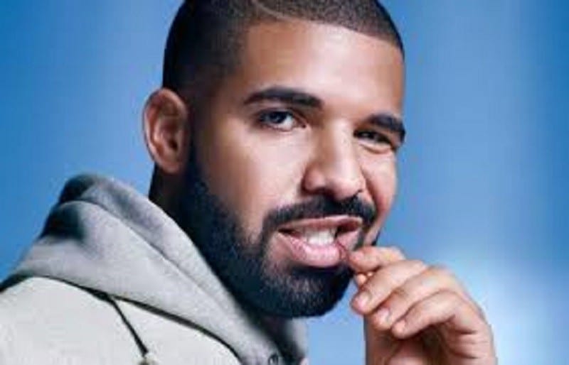 Drake: le rappeur vend une bougie qui dégage son odeur