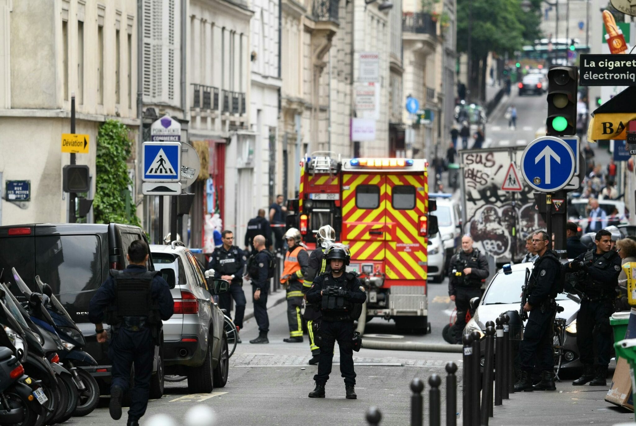 France : Une Prise D&Rsquo;Otage Soldée Par Deux Morts