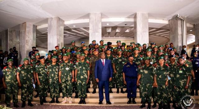 Les hauts gradés de l’armée et de la police réaffirment leur “loyauté inébranlable” à Félix Tshisekedi