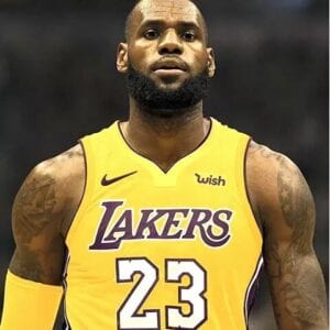 Nba: Lebron James Très Remonté Contre L&Rsquo;Attitude De Policiers Américains